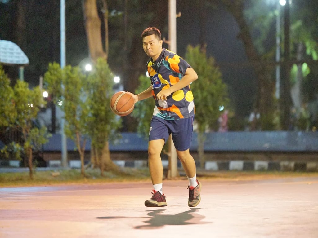 Perkuat Kebersamaan dan Kebugaran, Pekerja BRI Region 6 Gelar Olahraga Basket Bersama